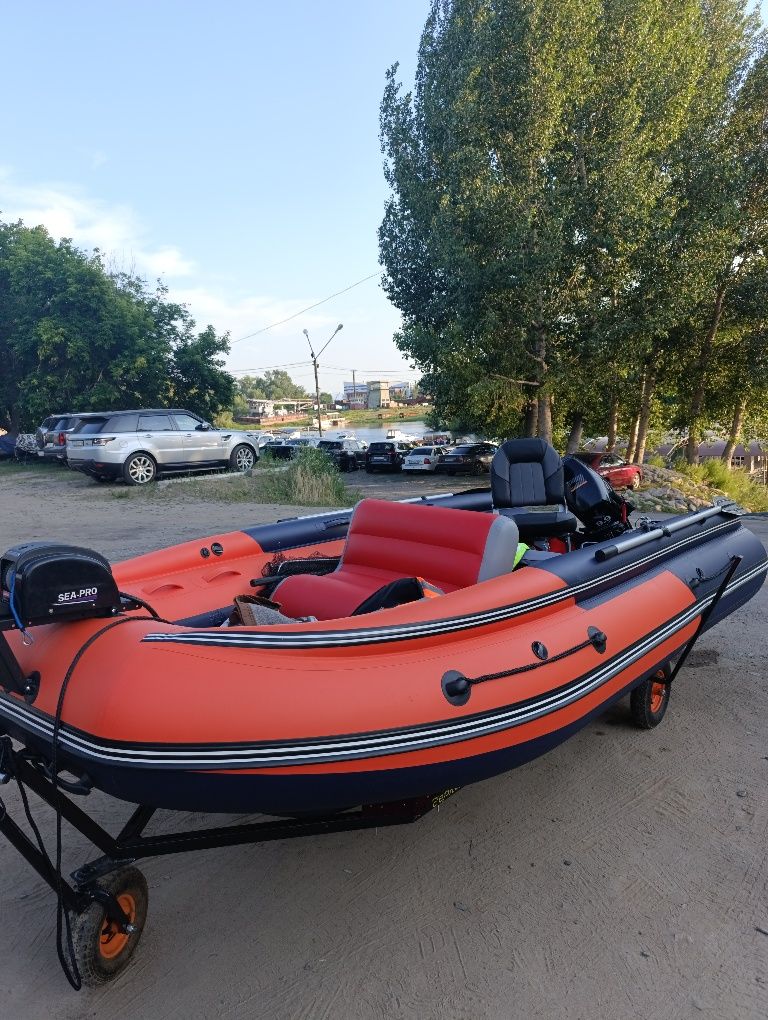 Лодка reef triton S-max 400