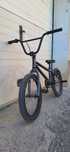 Vând  bicicleta  BMX wipe