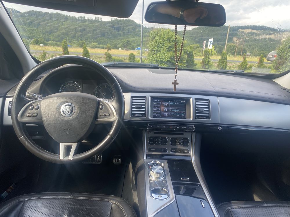 Jaguar xf 2013 variante