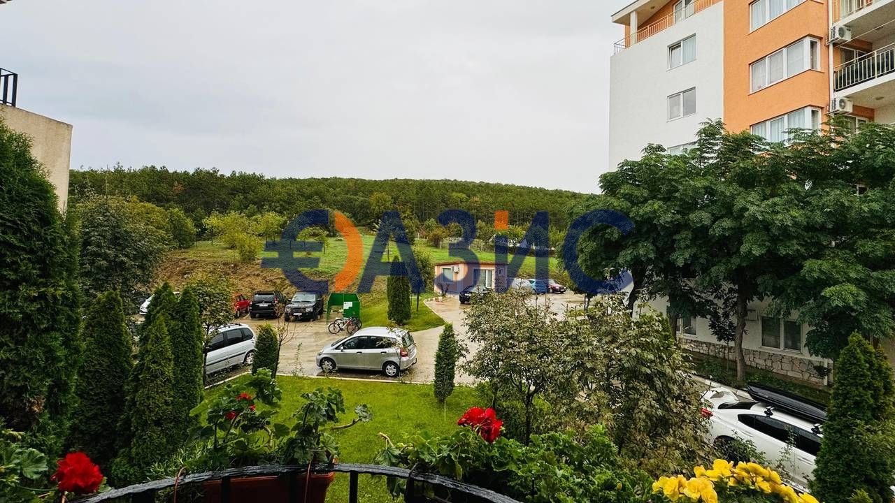 Продава се Двустаен апартамент в Свети Влас - 72 кв.м за 1014 €/кв.м - Снимка #12