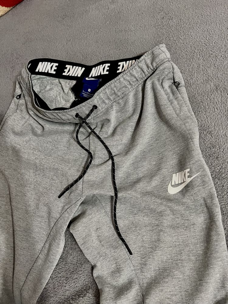 Nike мъжко долнище оригинал