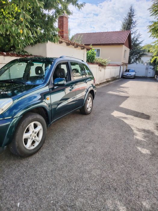 Vând Toyota Rav 4! 4x4! 2.0 Diesel
