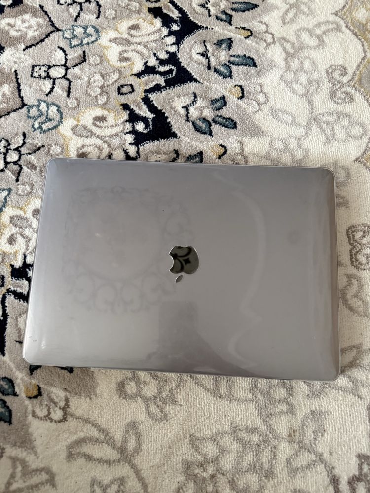MacBook pro apple m2
