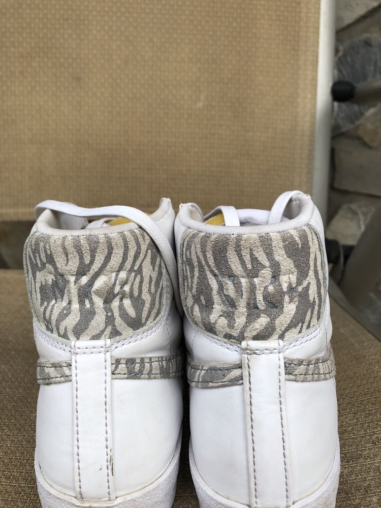 Nike blazer Mid ‘77 white/zebra