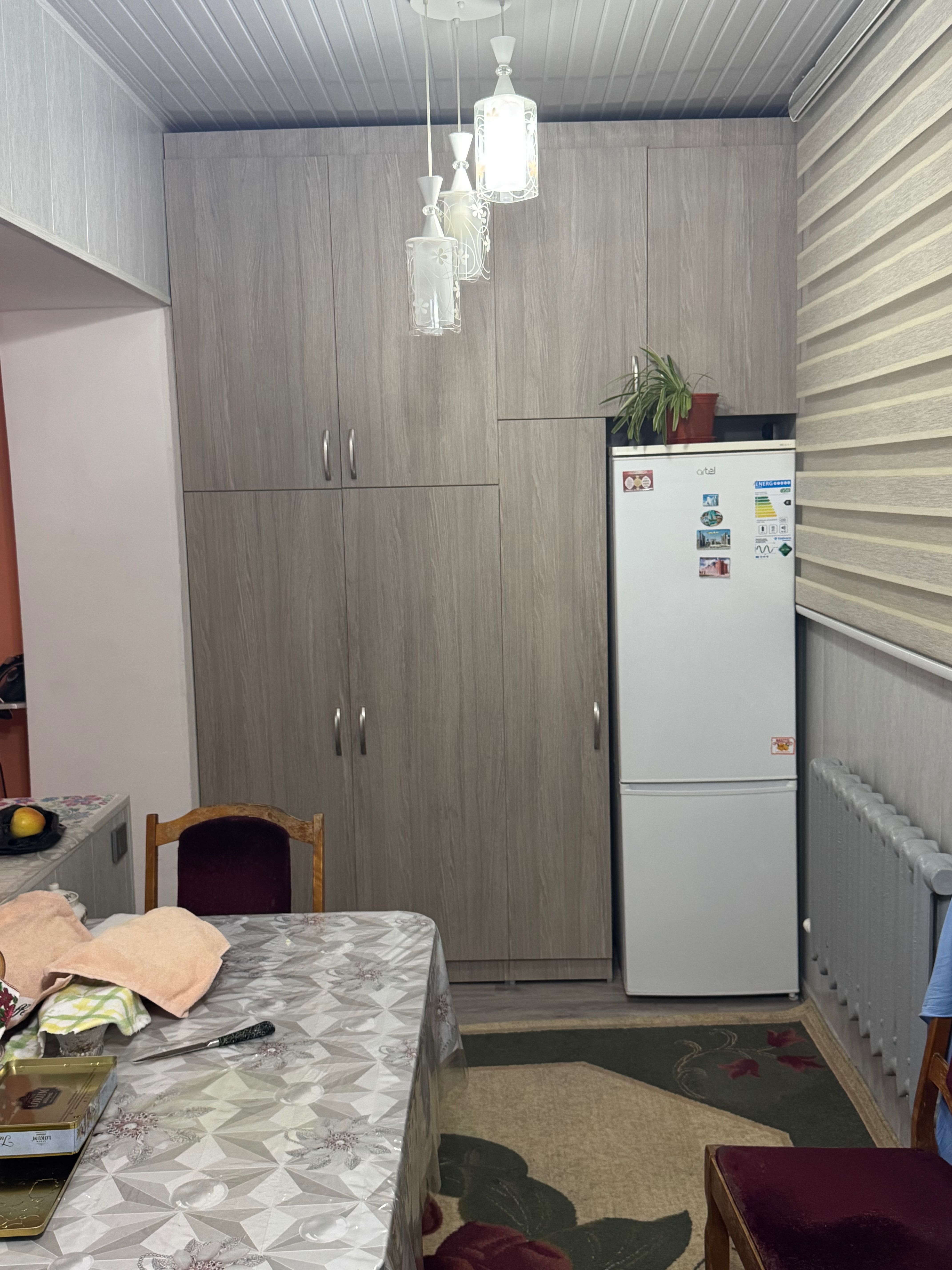 Продается 2х переделанная в 3х ком-ая квартира 77 серия