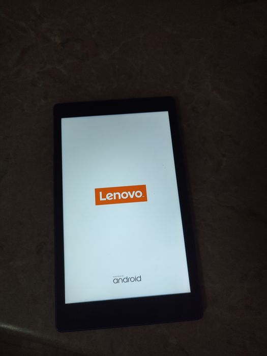 Планшет Lenovo продам