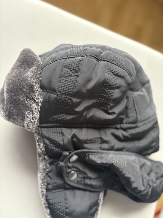 Чисто нова топла зимна шапка