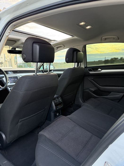 Volkswagen Passat B8 2.0 TDI Dsg / Trapa Panoramica