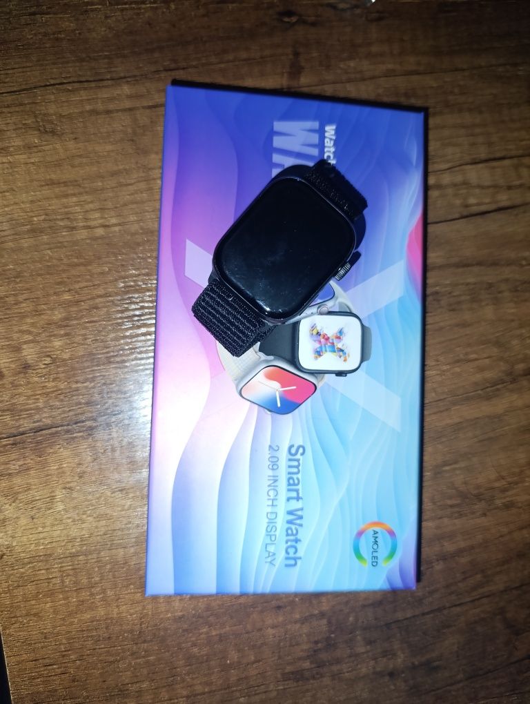 Smart watch ikkita remeshok karonka bor zaryadkasi ham bir