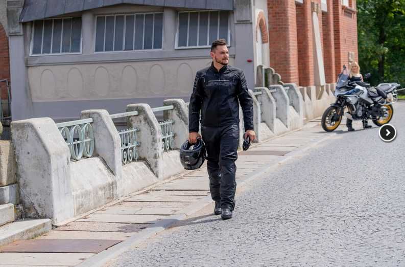 Pantaloni moto pentru 4 sezoane Spark Airmaster cu protectii incluse