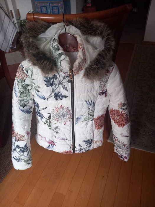 „Дамско зимно яке с флорален принт