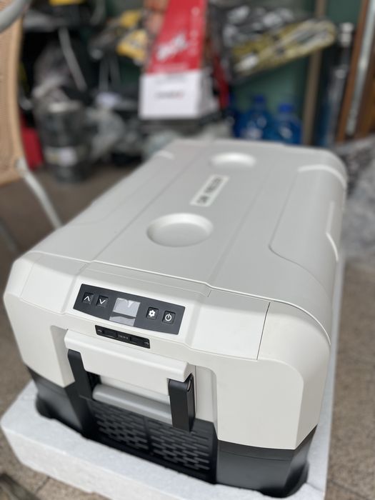 Frigider Auto Profesional 12/24/240v Compresor 35L Factura/Garantie