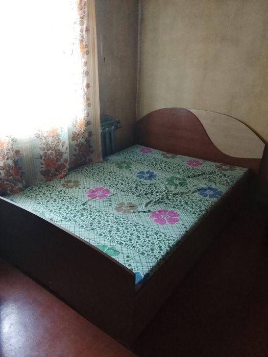 Продам двухспальную кровать