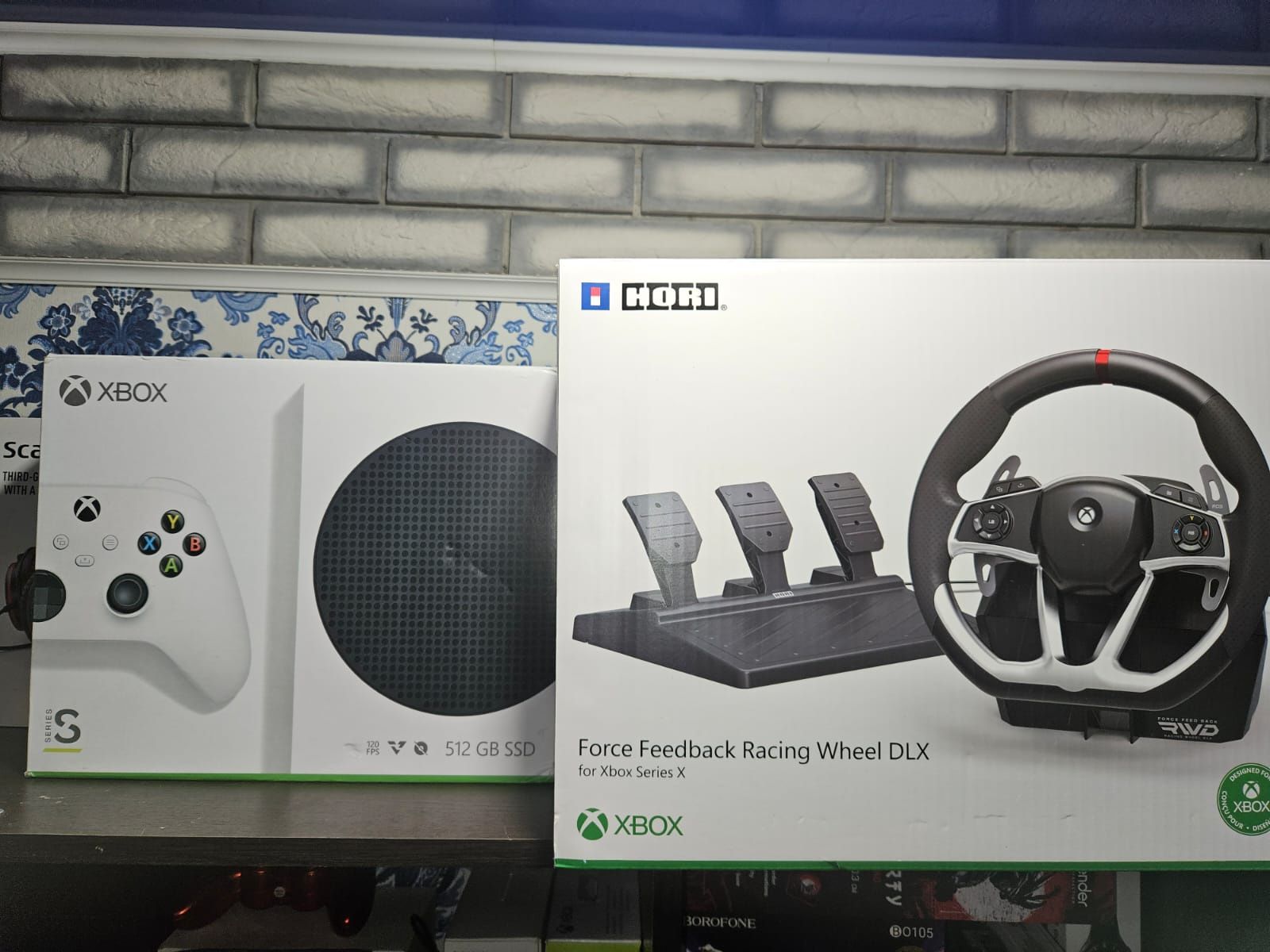 Xbox series s и Игровой контроллер HORI Force Feedback Racing Wheel DL