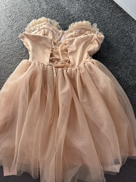 Кукленска рокля