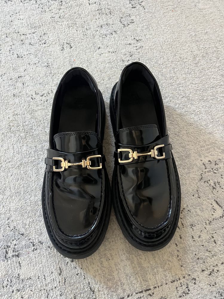 Zara официални обувки