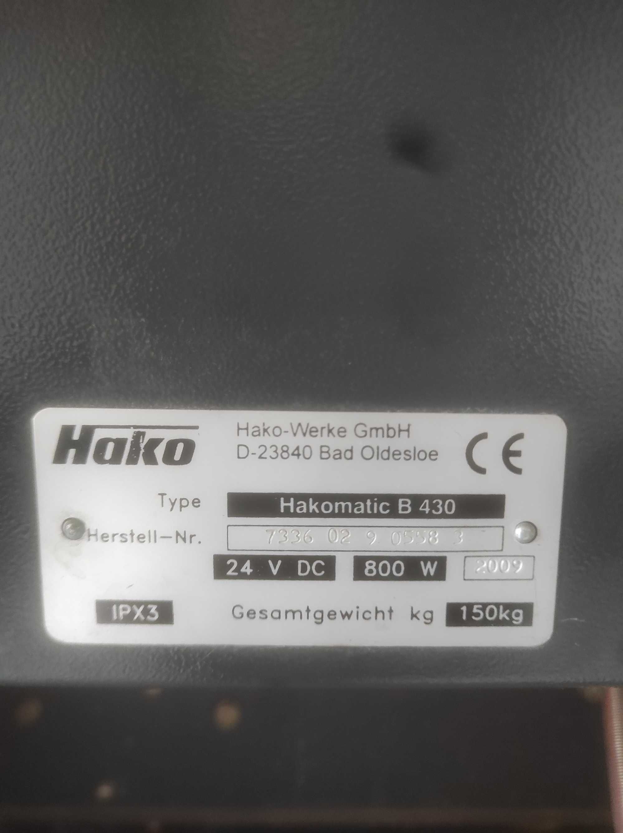 Машина за почистване на под  Hako