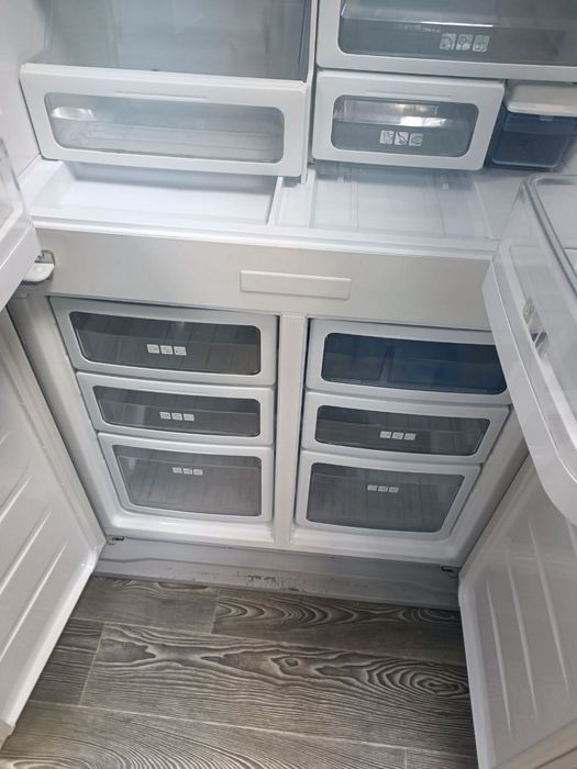 Продам холодильник  Sharp