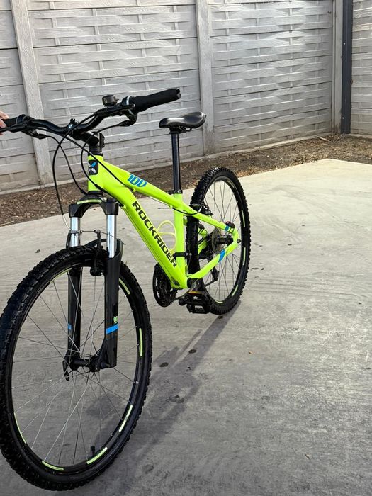 Vând bicicleta rockrider ST100