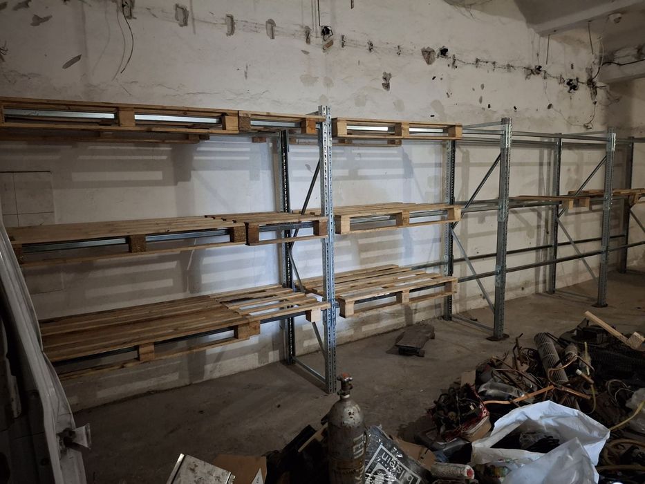 Метални модулни стелажи