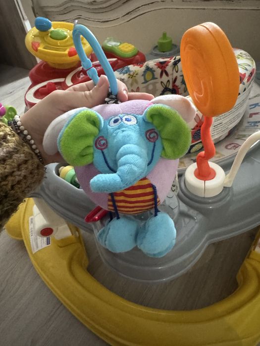 Проходилка Chipolino 4 в 1 Джоя Лукс