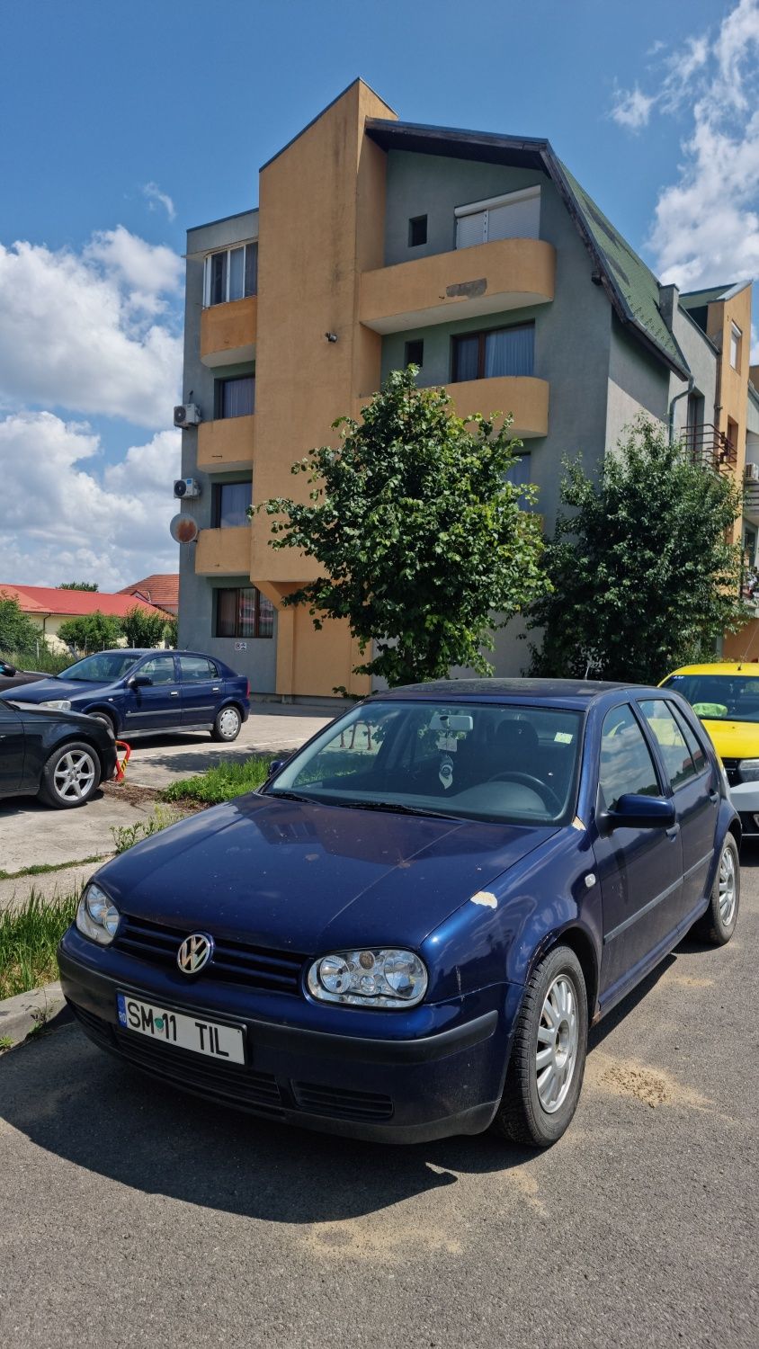 Vând golf 4 1.4 benzina