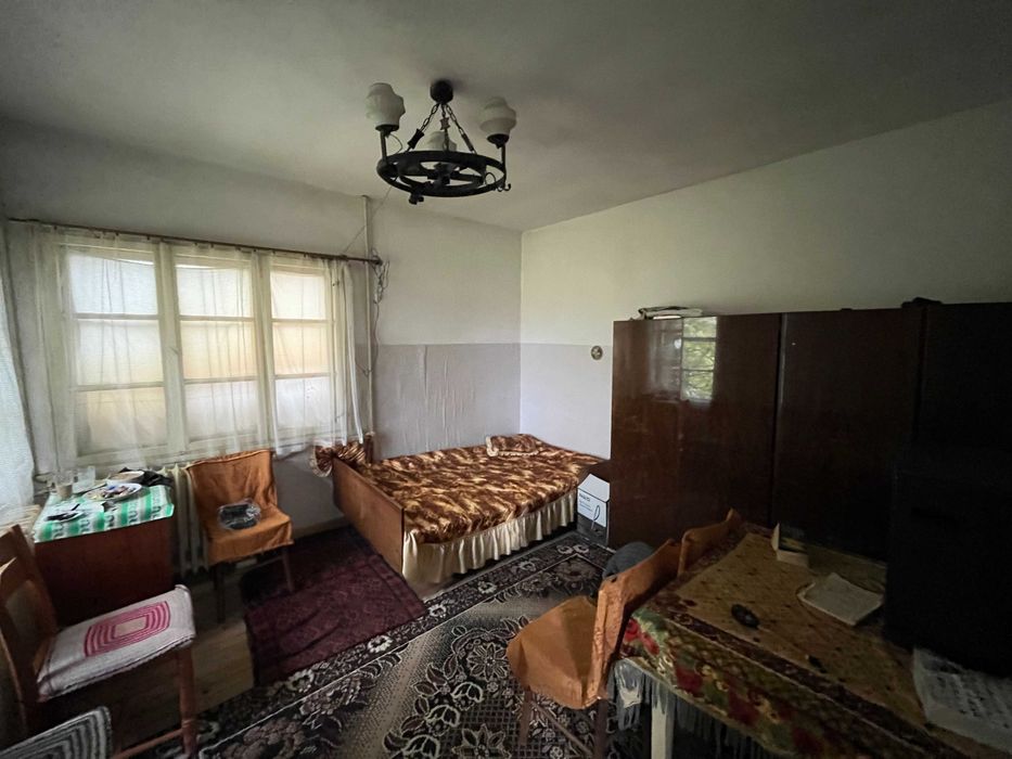 Продава къща в гр. Мъглиж