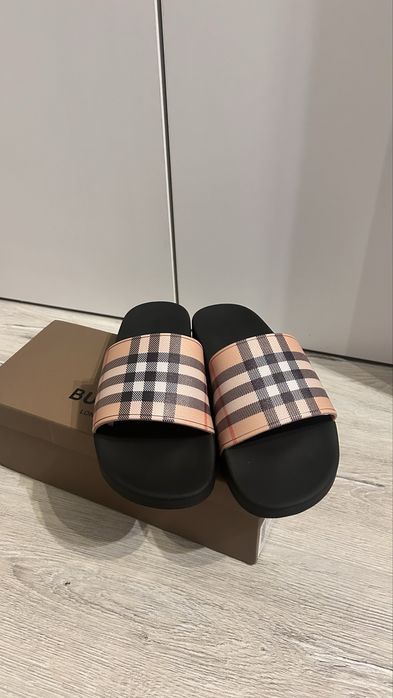Мъжки burberry чехли номер 43 НОВИ