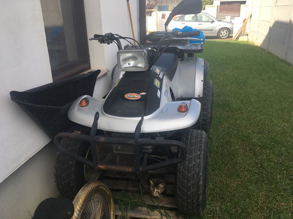 Vând Atv E-ton 150
