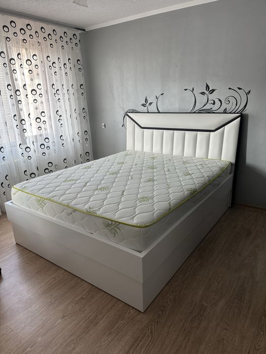 Иработка на спални табли легла голям избор на дамаски и кожа