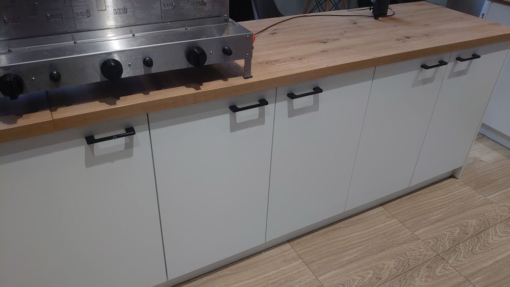 Мебелно обзавеждане