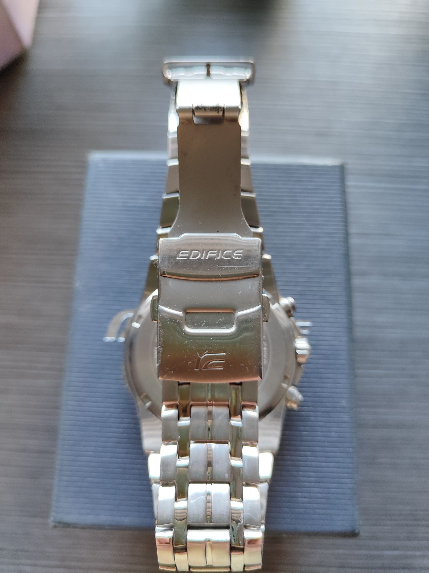 Часовник Casio edifice chronograph