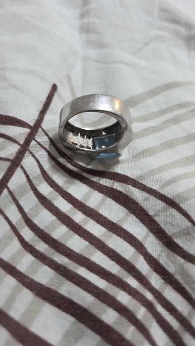 Vand inel de argint cu piatra albastra marimea 9