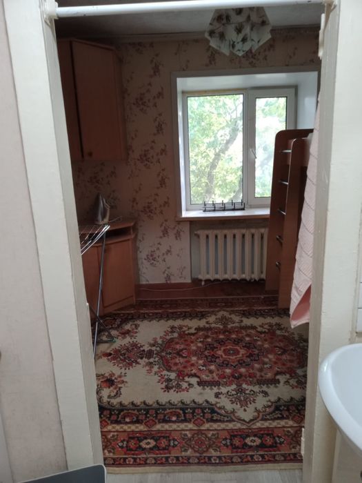 Продам малосемейку в центре
