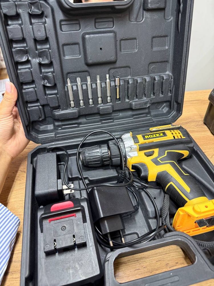 Шуруповерт Rozex Iithium electric drill