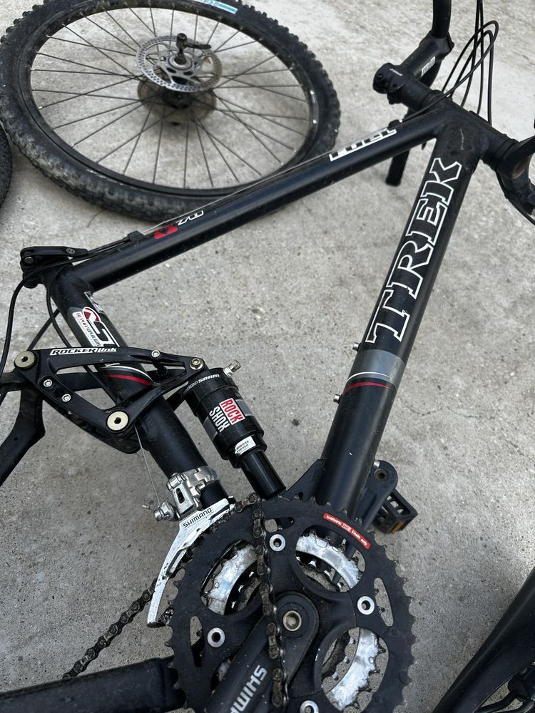 Dezmembrez TREK Fuel 70 26 Rock Shox J2