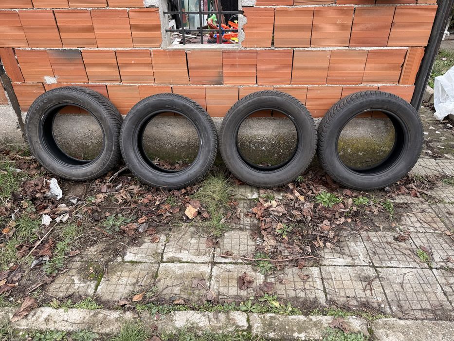 Firestone winterhawk 4 225/60/18