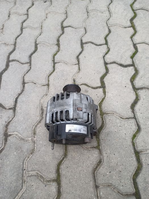 Vând alternator gama vag