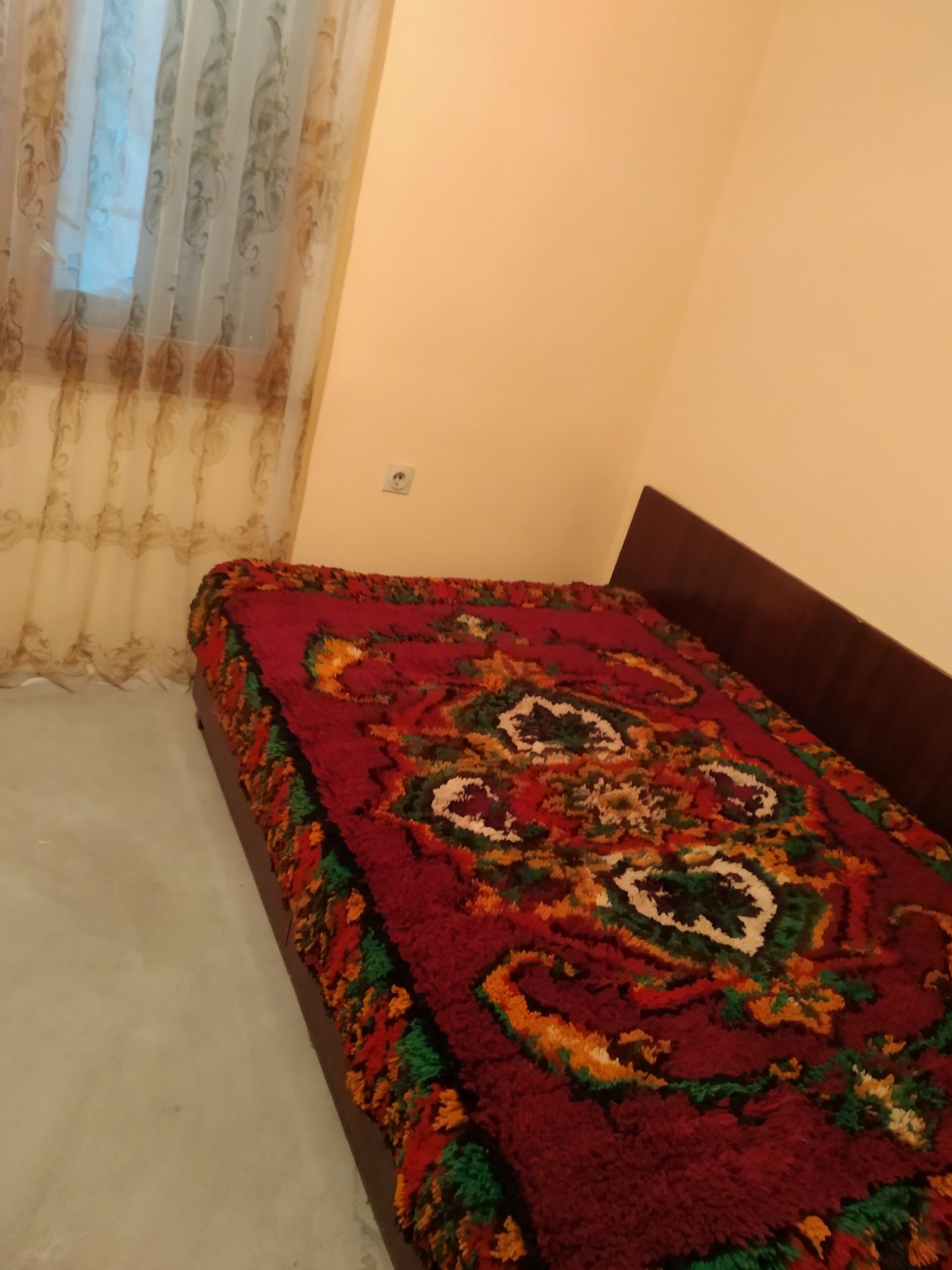 Продавам Масивна къща