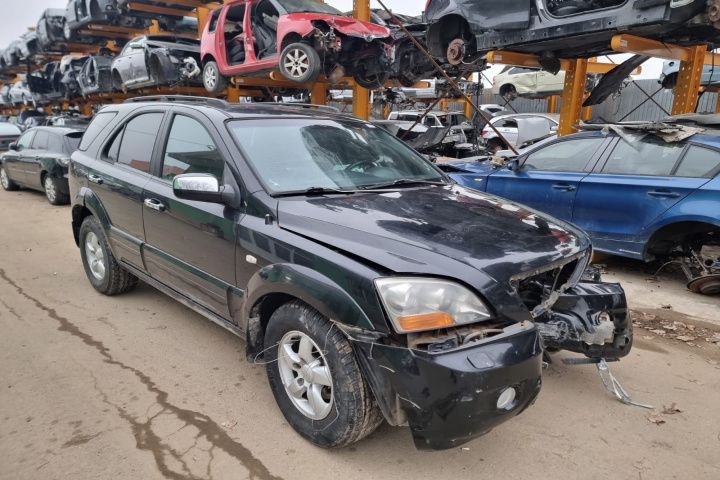 Diferential grup spate Set amortizoare fata Kia Sorento 4X4 motor 2.5crdi  dezmembrez