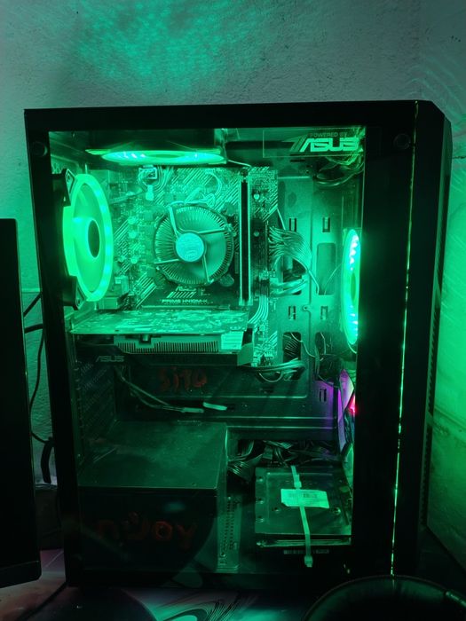 Pc gaming foarte bun de jocurii