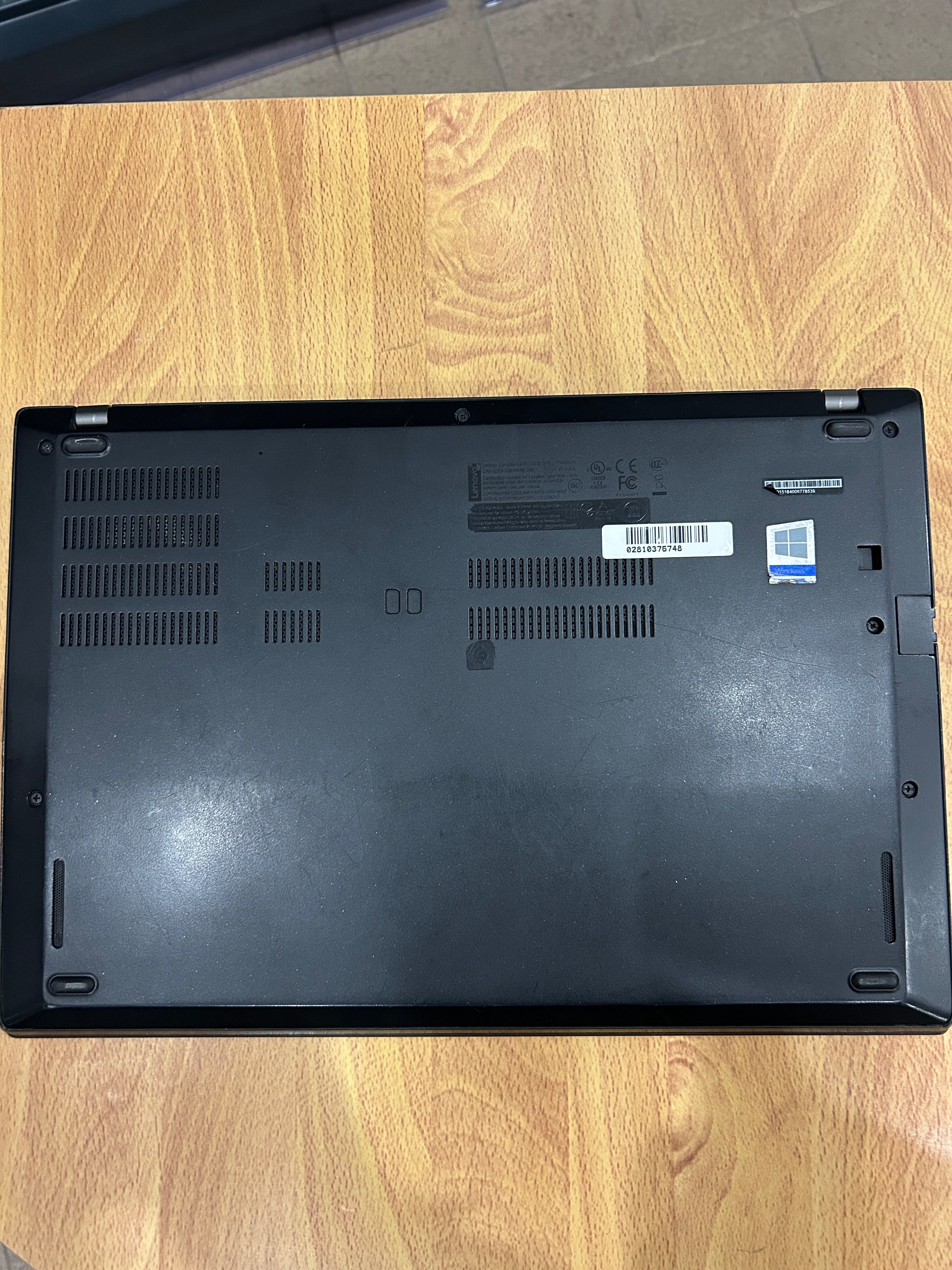 Лаптоп Lenovo T480s i7/24GB RAM/256GB с 3 месеца гаранция!