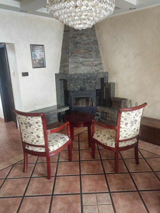 Комплект маса с два стола