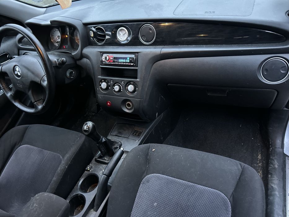 Мицубиши аутлендър 2,0 136кс на части/Mitsubishi Outlander 2,0i 136ks