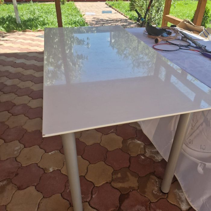 Masa cu blat mdf înfoliat cu picioare noi inox