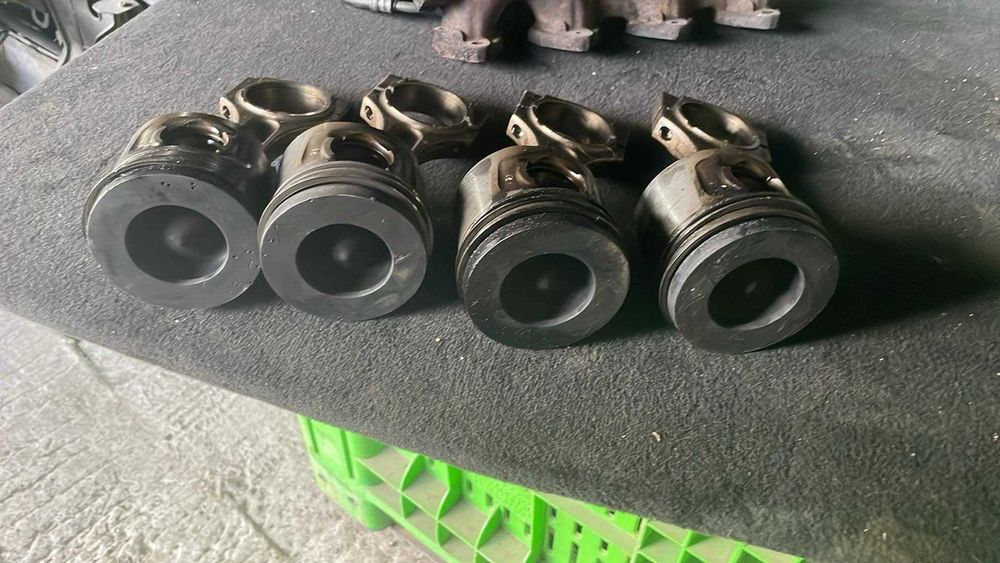 Бутала с биели BMW N47 E83 / E87 / E90 / E91 / E92