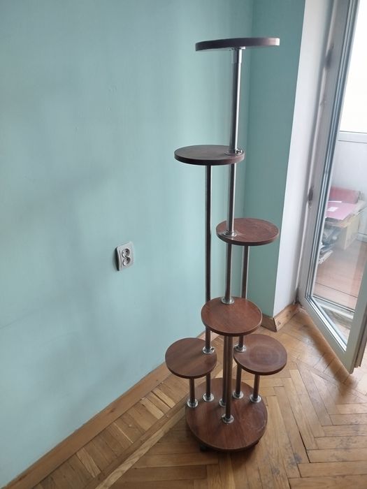 Напольные подставки для цветов