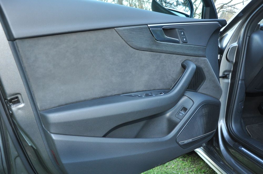 Audi A4 allroad 40 TDI quattro B&O distronic keyless NAV -В ГАРАНЦИЯ-