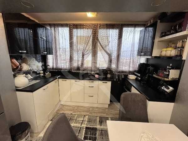 Продава се Многостаен апартамент в Бургас, Меден рудник - зона А - 90 кв.м за 2212 €/кв.м - Снимка #1