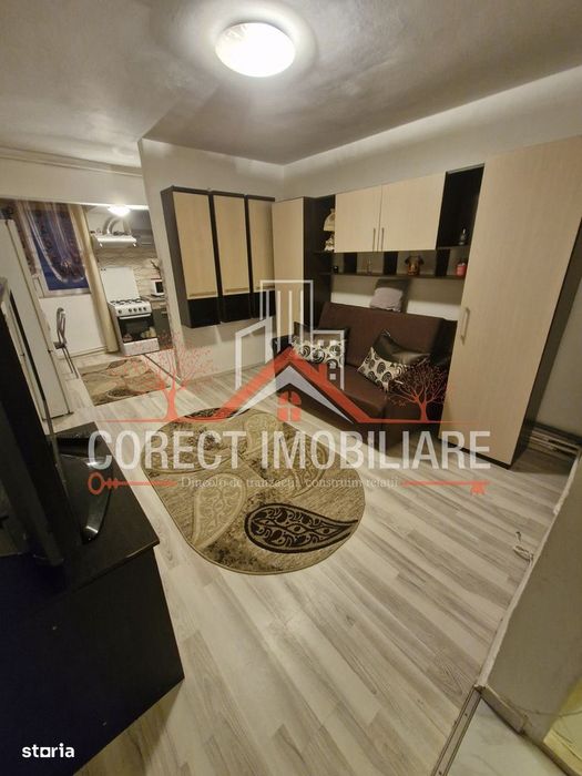 Garsoniera de vanzare !!